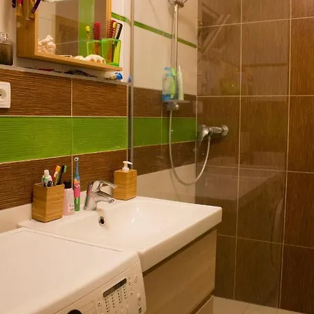 Sunny Family In Zizkov Apartament